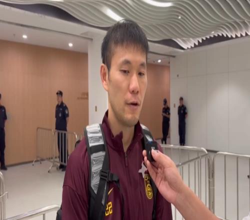 被問最后換人是否有問題李源一：教練原來制定，當時兩人帶傷踢