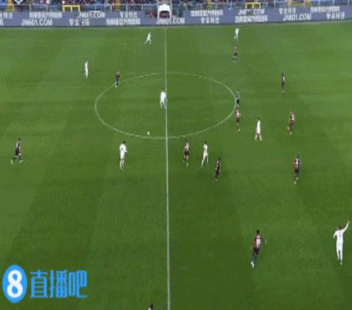 2分鍾2球！AC米蘭反超比分，萊奧替補建功、菲利克斯造烏龍