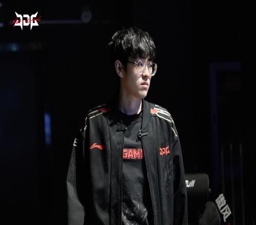 被新生代韩援给爆了Scout持续萎靡被三局对位MVP,全场数据仅811