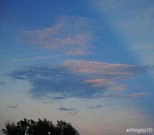 Angel分享旅游美景照片:来看海了,很美的夕阳