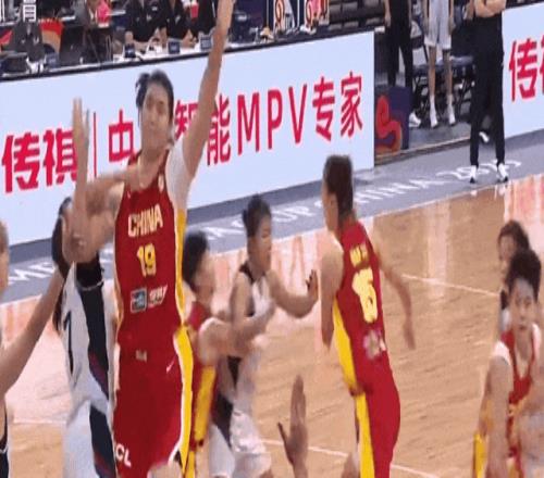 中国女篮:双塔奇兵