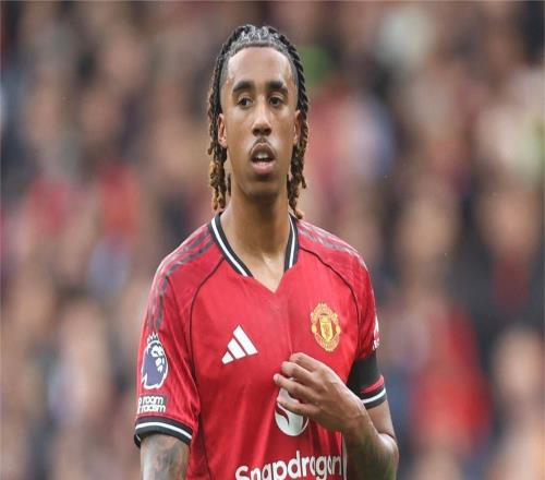 约罗：输埃弗顿后大家都很失望，压力不会改变球队的比赛方式