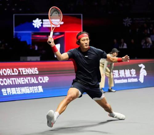 中國(guó)三劍客同日不同命：張之臻抗歐建功，吳易昺逆轉(zhuǎn)，小商惜敗