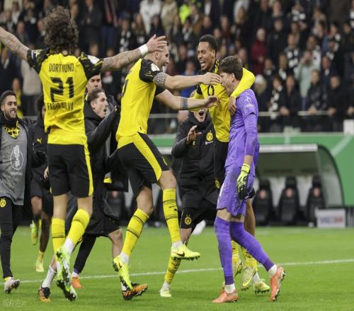 德甲：多特蒙德分心歐冠，奧格斯堡搶分無憂奧格斯堡VS多特蒙德