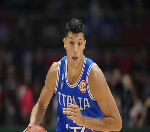 意大利阵中唯一NBA球员丰泰基奥11中1仅4分5板3断一度10中0