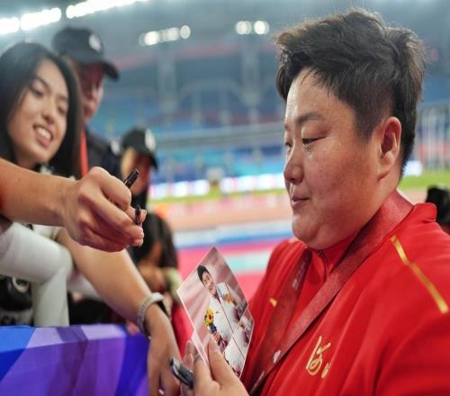 榮耀終章｜全運五連冠，鞏立姣是照亮中國女子投擲的那束光