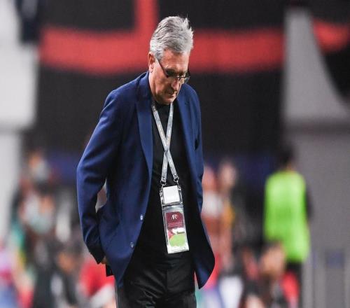 前國(guó)足主帥犀利點(diǎn)評(píng)，球員太害怕失敗，生活水平領(lǐng)先歐洲100年