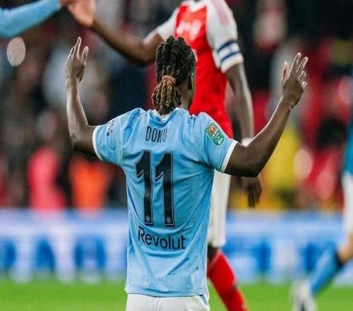 奧賴利雙響，曼城20終結阿森納四冠王夢想，瓜帥創曆史比肩傳奇