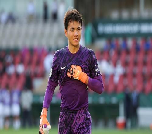 李昊回應留洋：先在中超發揮出自己該有的水平，現在出去也沒球踢，我之前在外麵待過，知道外麵的競爭環境