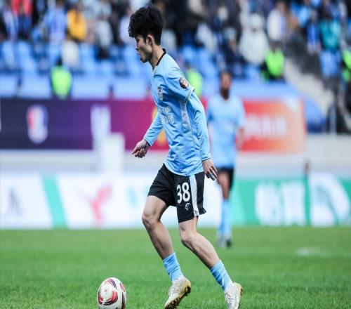 邵佳一國足攻防樞紐首選大連英博小將太亮眼：攔截過人本土第一