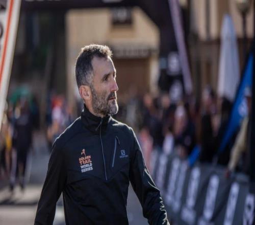 攜手柴古跑過十年，SALOMON如何給中國(guó)越野跑注入「人情味」？