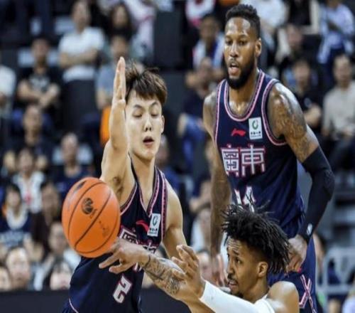 辟謠回歸四川！點贊廣東球迷留言，得分王加盟宏遠只是時間問題?