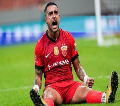 海港為何逆轉奪冠4大因素曝光，三強集體“送禮”，夏窗神引援