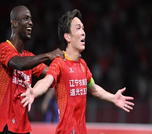 邦本碾壓佩尼亞馬萊萊遠(yuǎn)遜大扎！李金羽盼遼寧德比大連別掉鏈子