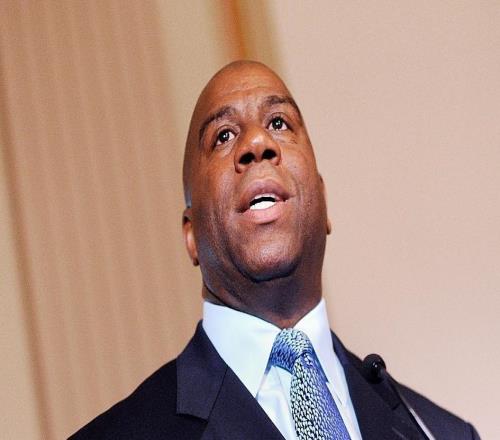 楊瀚森13分鐘蛻變記：當9分比21分更值得喝彩的籃球哲學