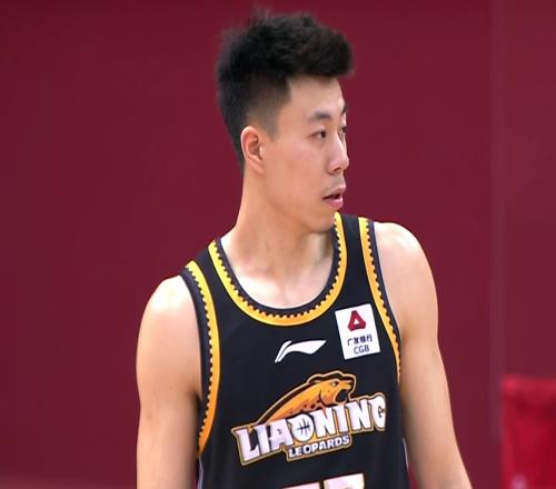 CBA3消息:张镇麟告别辽宁加盟上海,焦泊乔加盟广东受阻