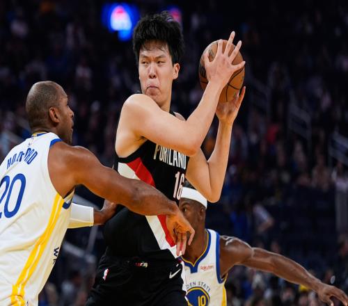 杨瀚森因体能问题遭批评,6犯仅得4分引发热议!