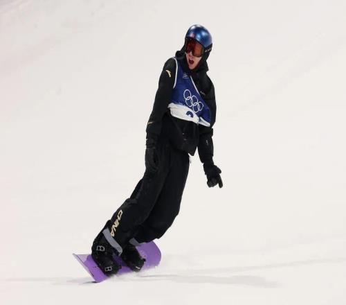冬奧衛(wèi)冕第一步！蘇翊鳴晉級(jí)決賽！