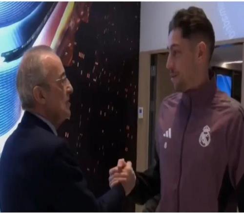 弗洛倫蒂諾在賽前接見皇馬球員，並稱讚巴爾韋德在歐冠的表現
