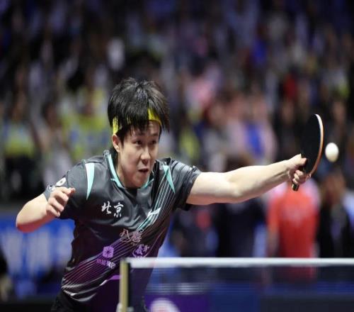 王楚欽戰(zhàn)勝袁勵(lì)岑，獲得全運(yùn)會(huì)乒乓球男單銅牌