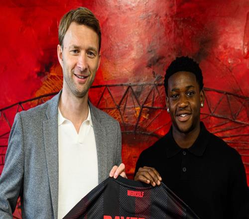 官方：勒沃庫森與18歲中場傑裏邁亞門薩續約至2031年