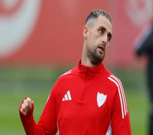 賈努紮伊：亞馬爾場上表現足夠出色，他的場外生活不該被指責