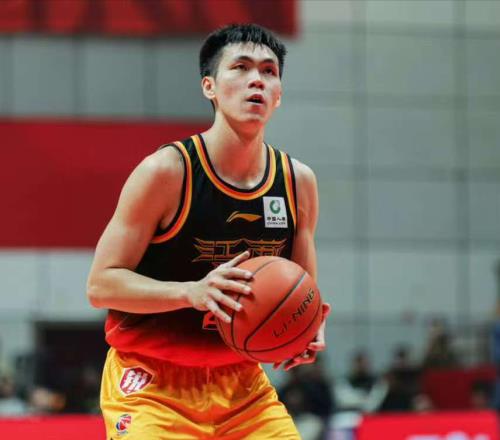 最佳新秀沒跑了！轟34分6板4助成江蘇頭牌，名記：全明星大有希望