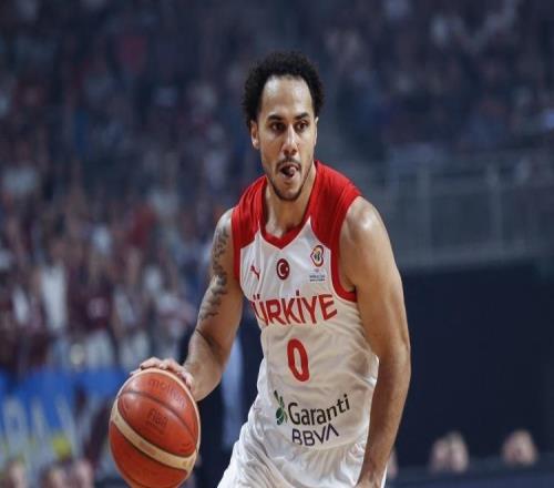 曾在NBA效力4个赛季!拉金13中7高效得23分2板9助轰中5记三分