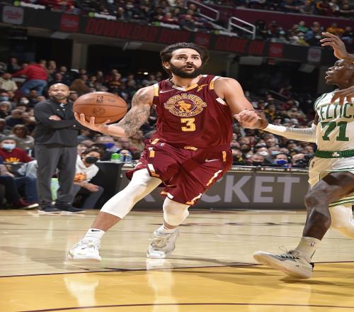 去年从NBA退役34岁卢比奥:我能走到今天是因为你们给的助攻