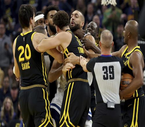 追夢：戈貝爾會進名人堂因為那叫籃球名人堂又不叫NBA名人堂