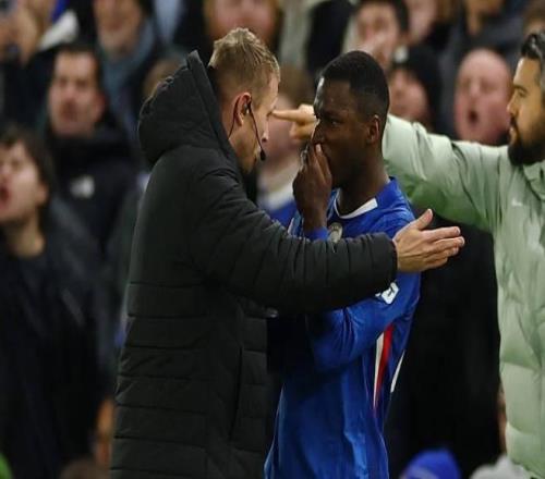 火藥味十足！半場(chǎng)比賽切爾西一黃一紅，阿森納四名球員染黃