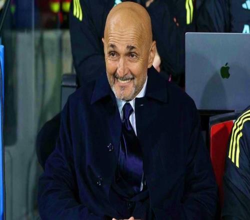 意甲三分製時代，斯帕萊蒂是第二位率隊參加過三大德比的主帥