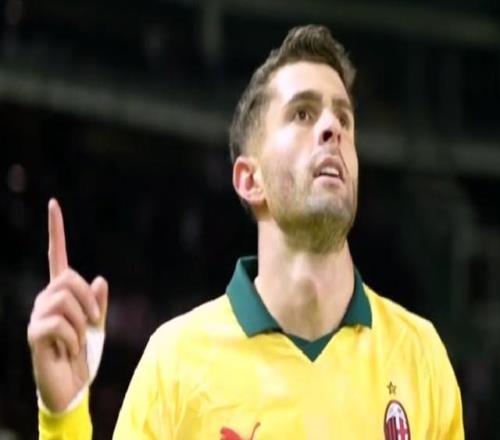 32大逆轉(zhuǎn)！AC米蘭爭冠有戲：3連勝登頂+13輪不敗，榜首3強差1分