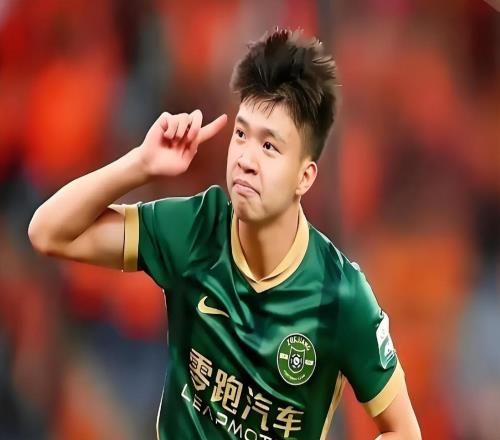 舉世關注！外媒盛讚中國男足18歲天才：他有球王風範，已超越武磊