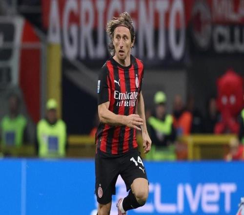 意甲前11輪全部首發(fā)場(chǎng)均88分鐘，羅體：米蘭已開(kāi)始談魔笛續(xù)約