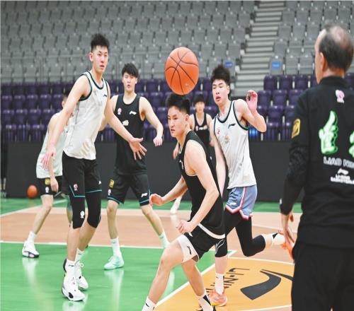 遼籃期待連續(xù)六年“開(kāi)門(mén)紅”