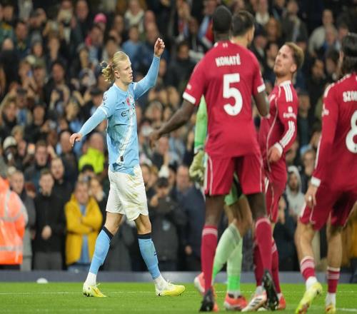 曼城30利物浦距榜首4分！哈蘭德失點(diǎn)+斬英超第14球多庫世界波