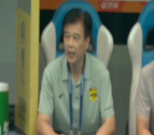 馮峰：廣州豹明年目標(biāo)就是回到中超，希望重塑南派足球風(fēng)格