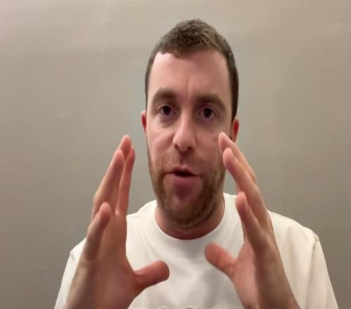 羅馬諾：阿森納有意引入皮奧是傳聞，球員今夏不會離開國米