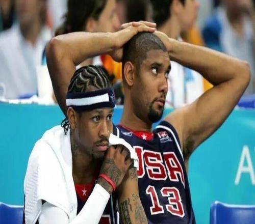 刚刚!詹姆斯提前入选了NBA名人堂!