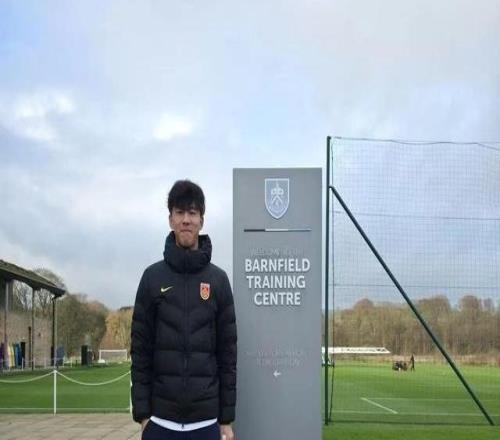 伯恩利工作人員：中國市場很重要，有計劃把張家鳴帶到一線隊