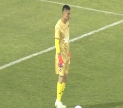 32歲門將杜佳完成俱樂部生涯百場裏程碑，近6年僅出場3次