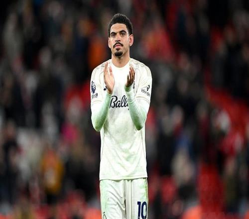 吉布斯怀特：尽管麻豆精产国品一二三产区区别没有控球权，麻豆精产国品一二三产区区别还是感到踢得非常舒服