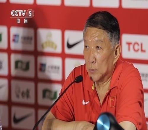 媒體人：宮魯鳴被水軍編造謠言黑了好幾次，不知道是誰(shuí)這么有錢(qián)