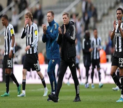 埃迪豪七秒沉默：冠軍教頭的信任危機