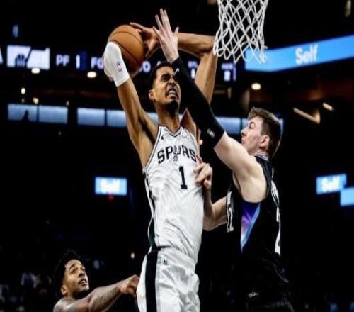 NBA戰(zhàn)力榜：馬刺首次登頂，雷霆掘金分列二三，湖人下降2名