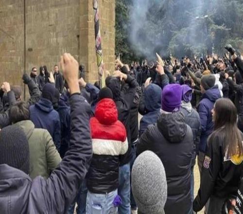 佛羅倫薩51烏迪內(nèi)斯獲聯(lián)賽首勝，賽前曾遭自家球迷辱罵抗議