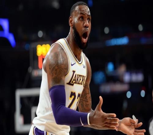 贏得艱難輸?shù)脧氐?！湖?勝4負(fù)居然12分，逆風(fēng)就投降沒詹皇不行