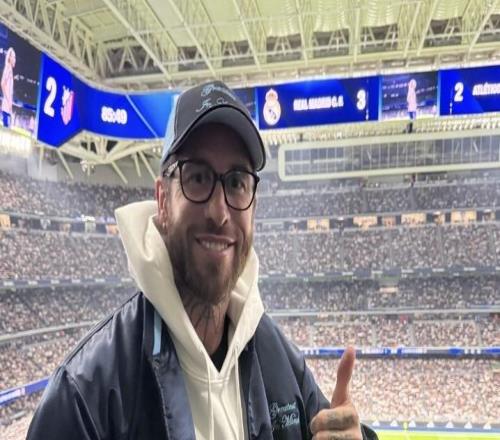 老熟人，拉莫斯現身伯納烏觀看馬德裏德比