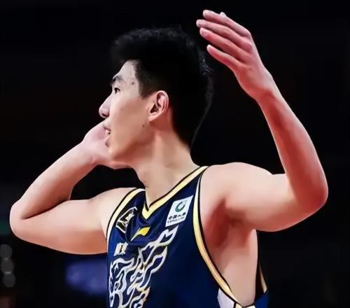 CBA三消息:徐昕申请交易,于米提转会山西,莫兰德回归辽宁